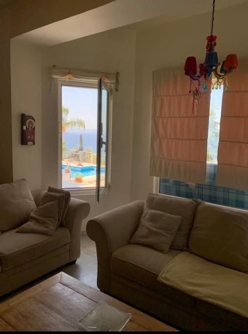 Marine'S Lux Villa:Golden Sunset Каламата Екстериор снимка